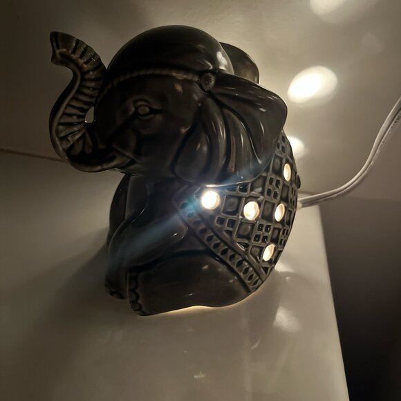 BETTER HOMES & GARDENS Ceramic Elephant Lamp 6" High Grey ***READ - Picture 2 of 8